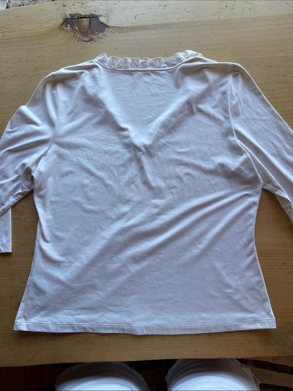 J. McLaughlin Women’s White Top Ruffle V-Neck XL - Picture 6 of 6